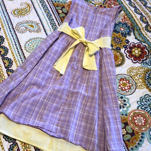 Adorable Spring Dress - Picture 3 of 6